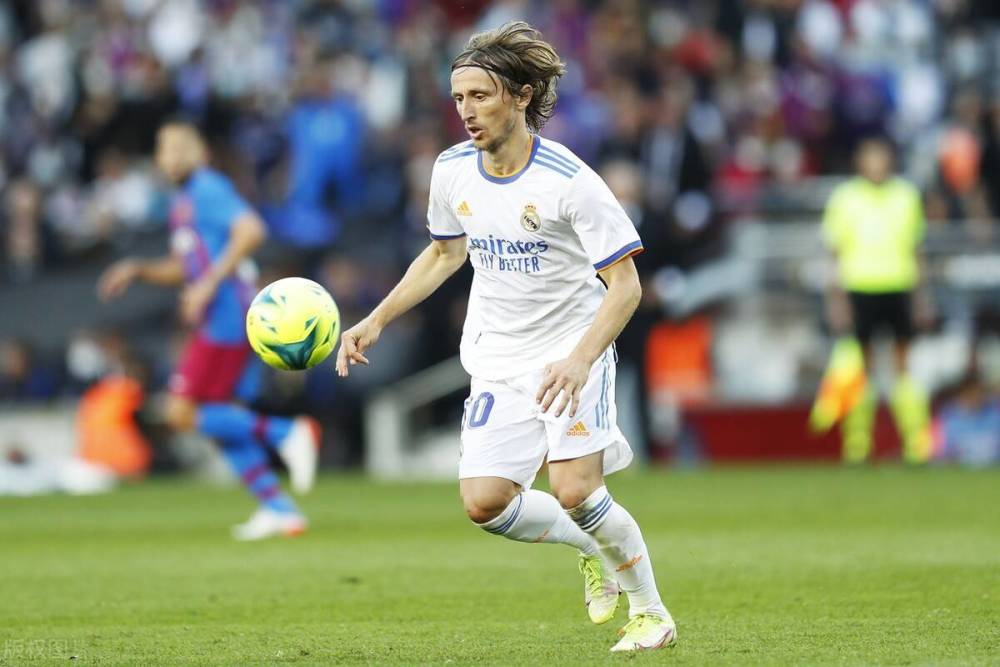 德州扑克高手把激进当工具（德州扑克高手把激进当作策略利器）