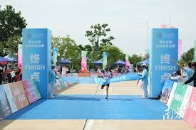 [乒乓球]深圳大学俱乐部捧起乒超“凤杯”