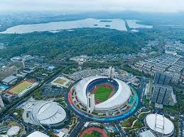 十三水高级摆法：为什么“同花顺”放在中道有时比放在底道更具杀伤力？（十三水进阶：为何同花顺摆中道有时比压底道更具威力）